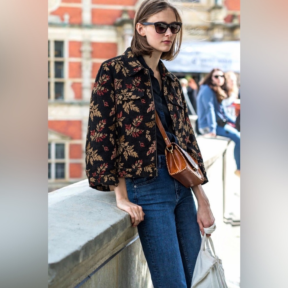 LINDOR | Vintage Tapestry Rayon Black and Gold Leaf Zipper Jacket